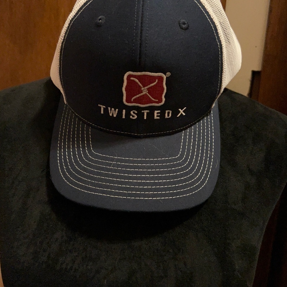 Twisted X Unisex Navy and White Buckle Mesh Adjustable Cap